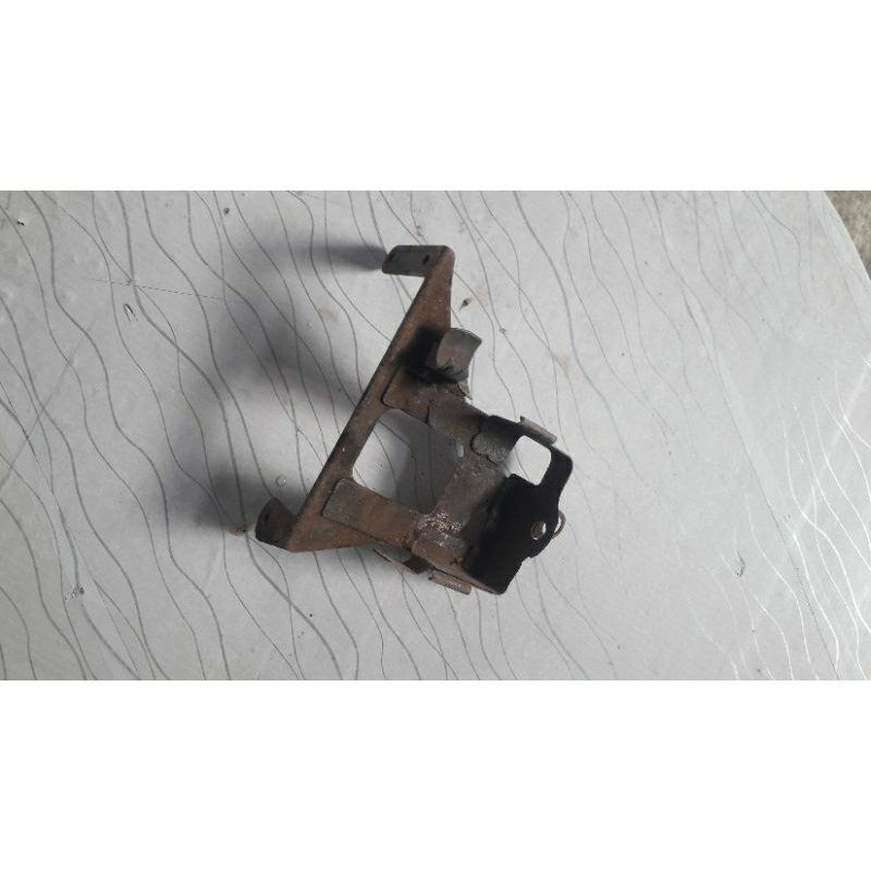 Braket dudukan tempat aki accu honda gl100 gl125 original