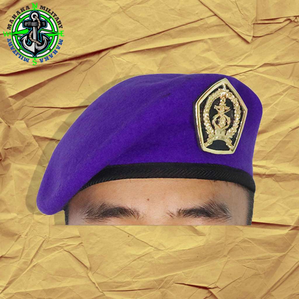 Baret ungu menwa merk camel + emblem satu set