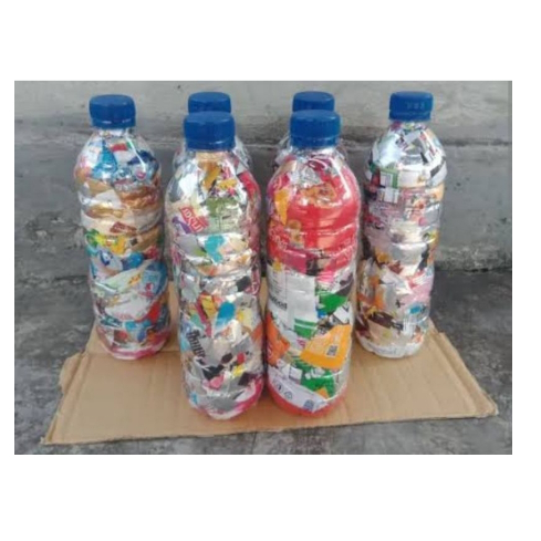 

Ecobrik Aqua 600 ml berat kurleb 200 gr