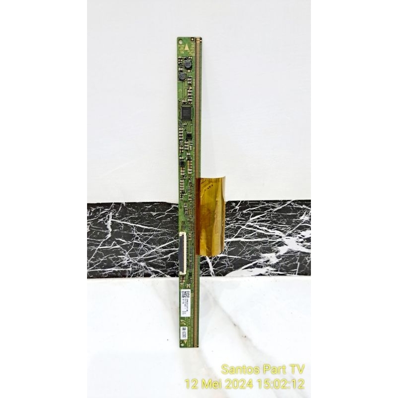 TCON TV SAMSUNG UA32T4500AK