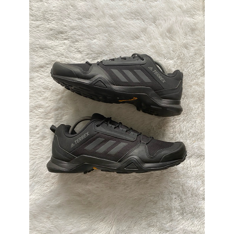 adidas terrex continental