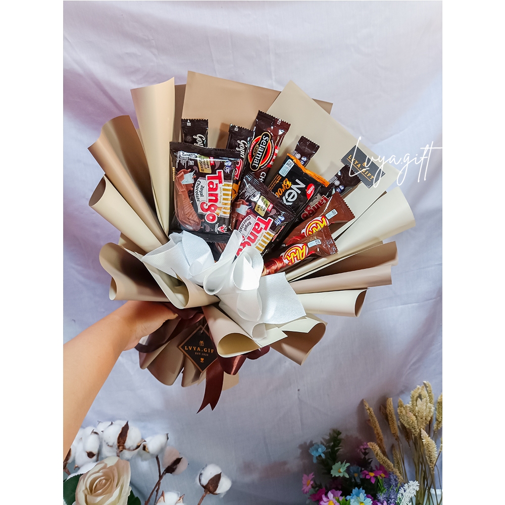 

LVYA.GIFT 4321.43 BUKET SNACK WISUDA MIX SIMPLE ELEGAN PREMIUM