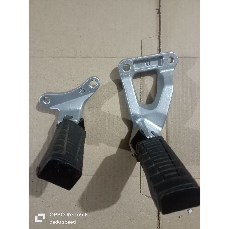footstep belakang belakang Mio sporty 5tl original