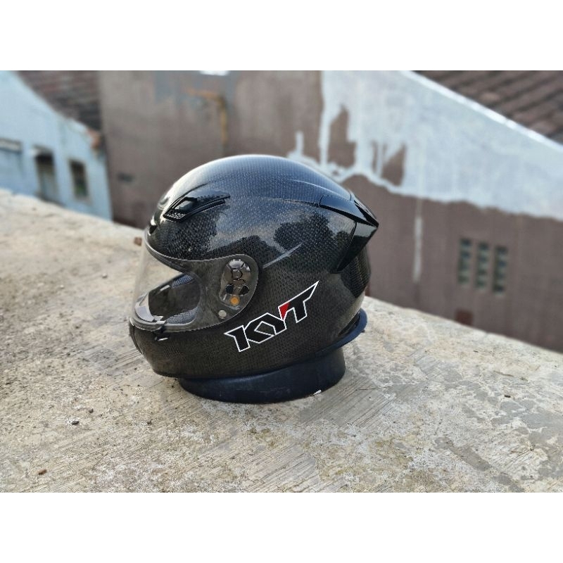 KYT KR1 Carbon