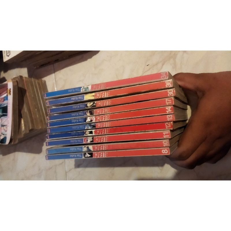 Paket komik One piece,Bleach,Naruto