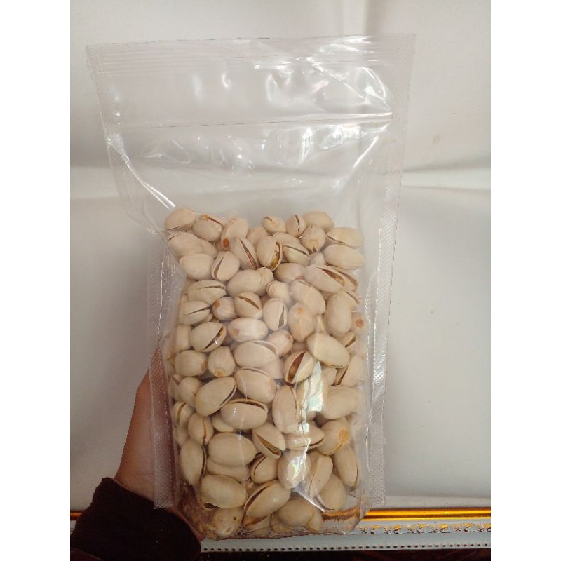 

KACANG PISTACHIO ARAB (Oleh-Oleh Haji & Umroh)