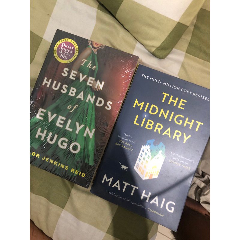 

Novel Seven Husband of Evelyn Hugo (New Sealed) & Midnight Library (Preloved)