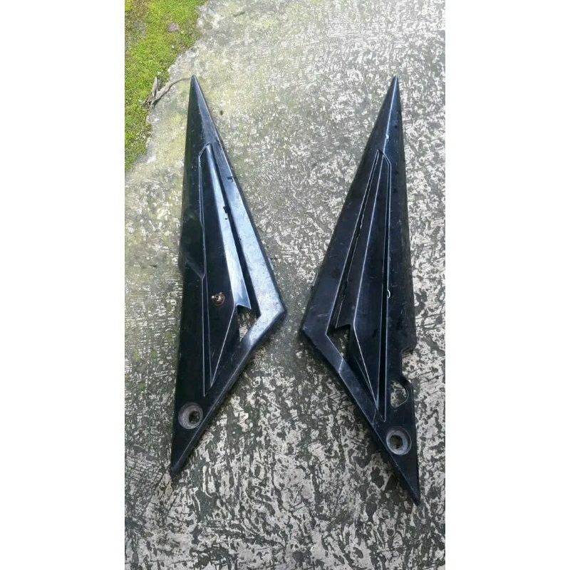Sambungan Body Samping Box Aki Jupiter MX Old Ori Copotan