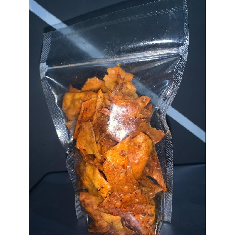 

KRIPIK PANGSIT PEDAS 140g