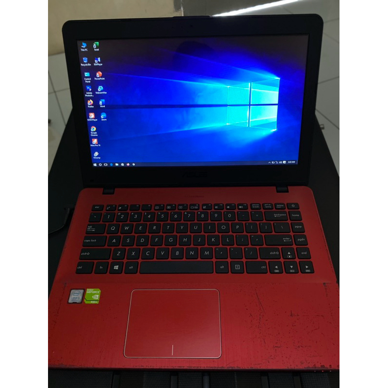 Laptop ASUS Intel Core i5-8250U 4GB