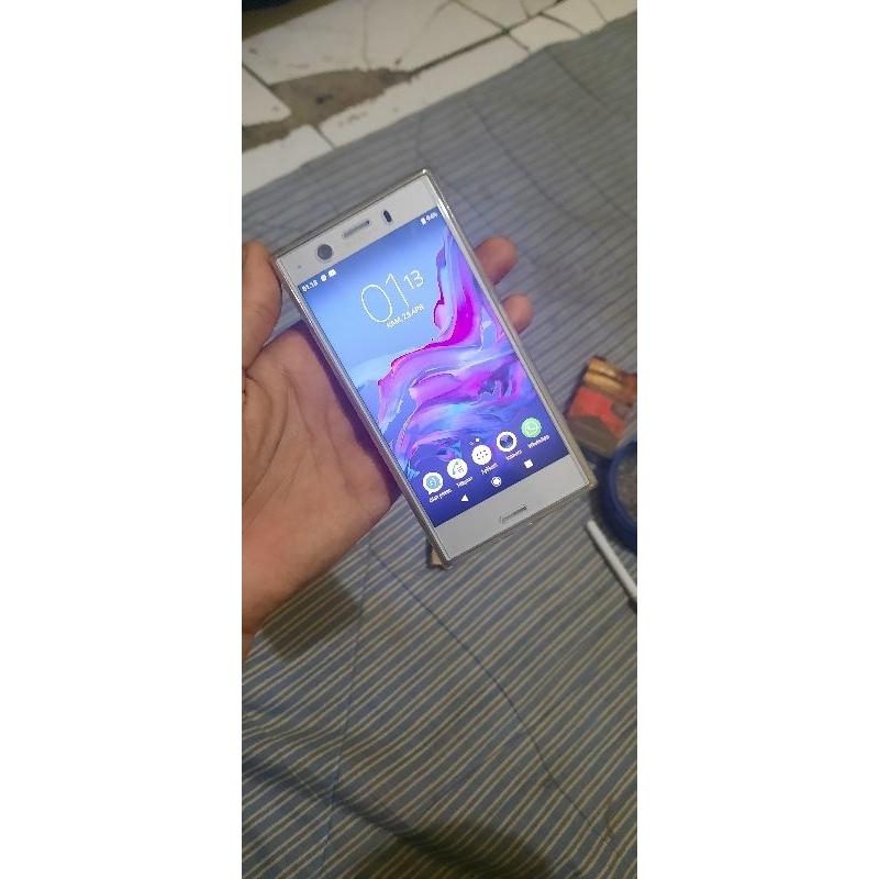 sony xz1 compact second