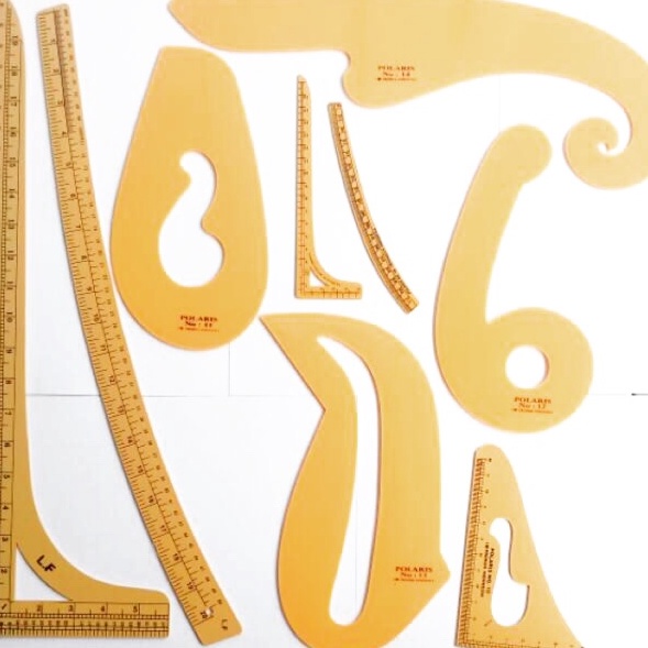 

Garansi 1 HOT SALE Paket penggaris Polaris pola 9 set