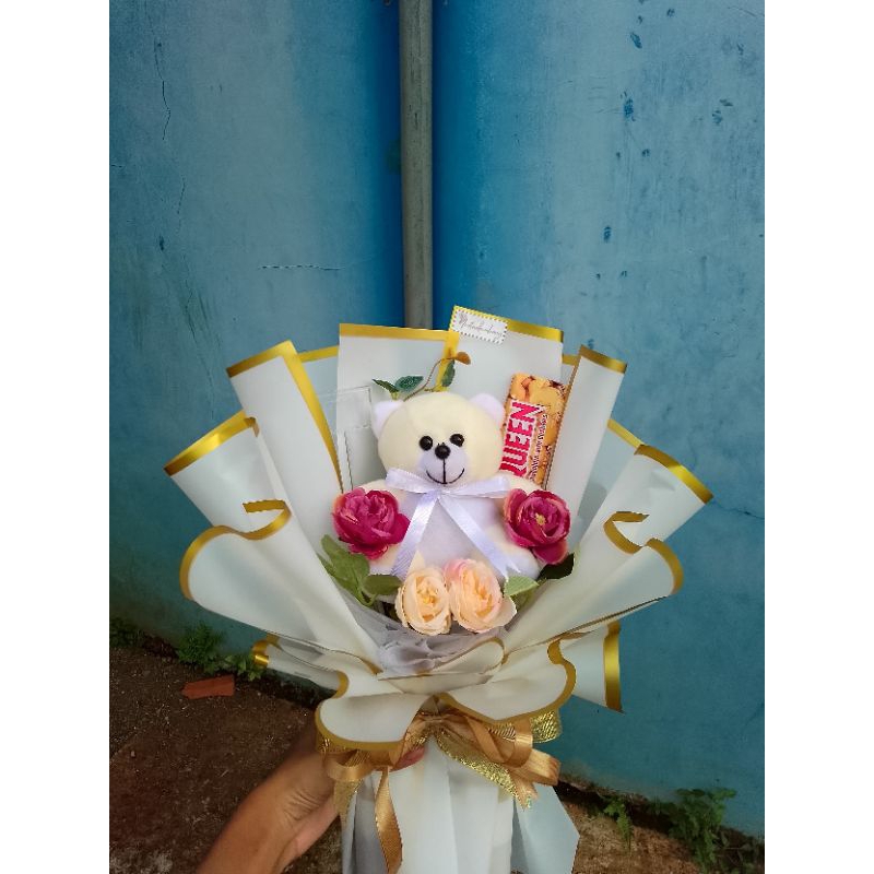 

buket wisuda boneka