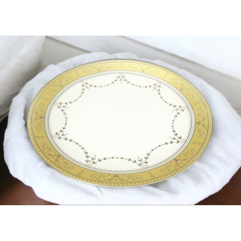 Piring Saji Vicenza P08 PADI size Besar mencapai 18 inch atau 45,72 cm, Piring VICENZA berbahan Kera