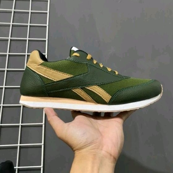 Sepatu Pria size 38-44//Sneakers Pria olahraga Casual Fashion Running Shoes Kekinian