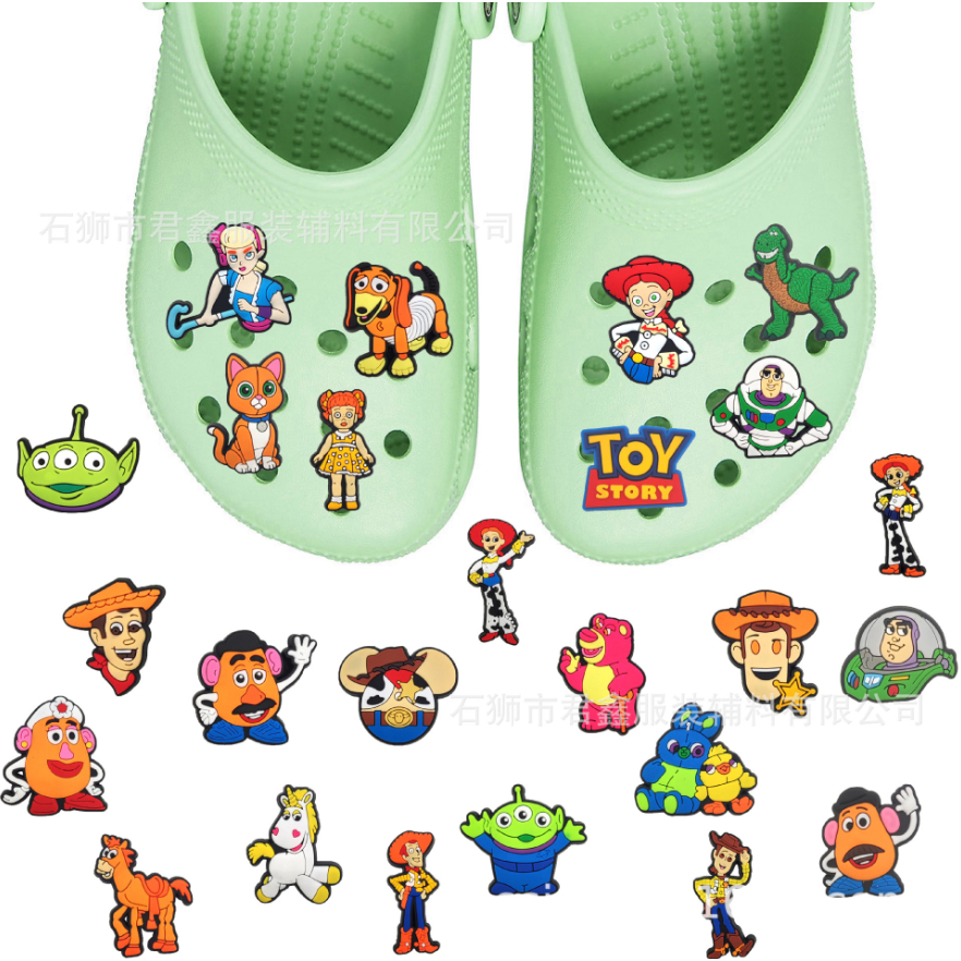 Jibbitz Charms Sepatu Crocs Aksesoris DIY Sandal Crocs Motif Toy Story DD-09