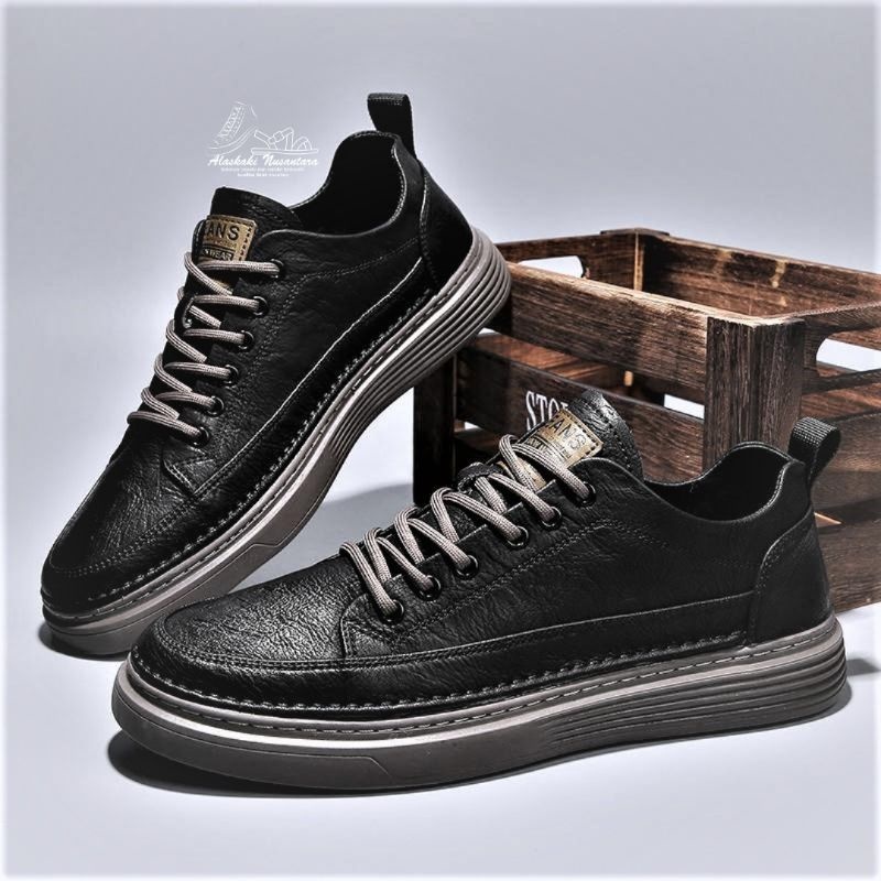 [PROMO CUCI GUDANG] Sepatu Sneakers pria Casual Model Kulit Bahan Berkualitas Original Import Termur