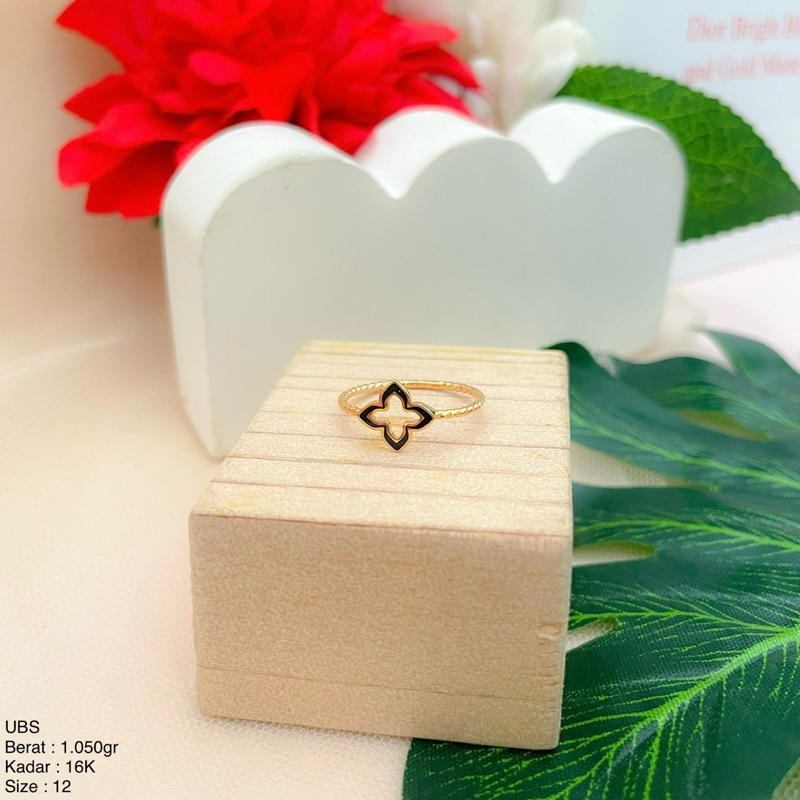 Perhiasan Cincin Emas Black Clover Hole UBS 16k/700