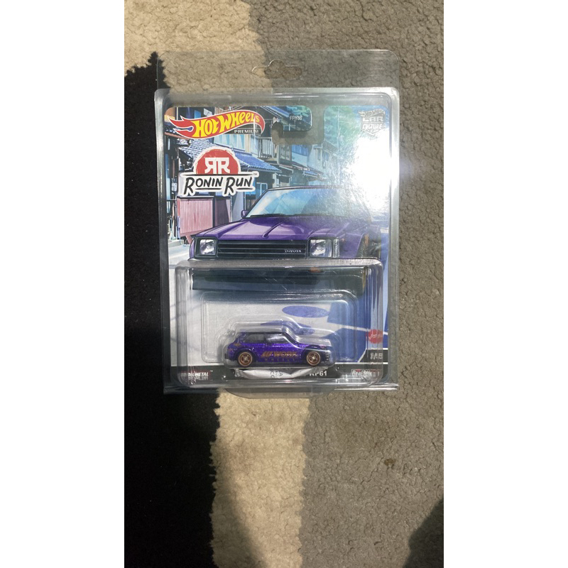 Hotwheels Premium Starlet Ronin Run
