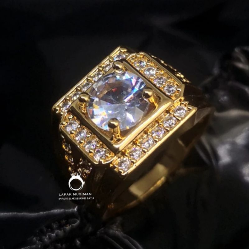 0Cincin Pria wanita Warna Kuning Emas Diamond Ruby King Saphire