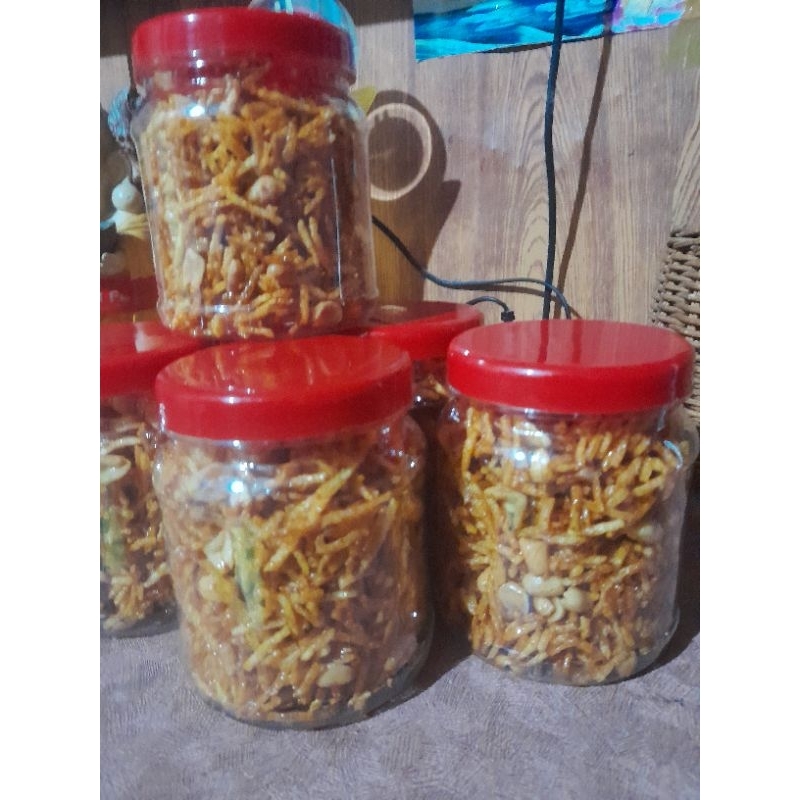 

Kentang Mustofa Vegetarian HALAL/Keripik kentang kacang 1 toples