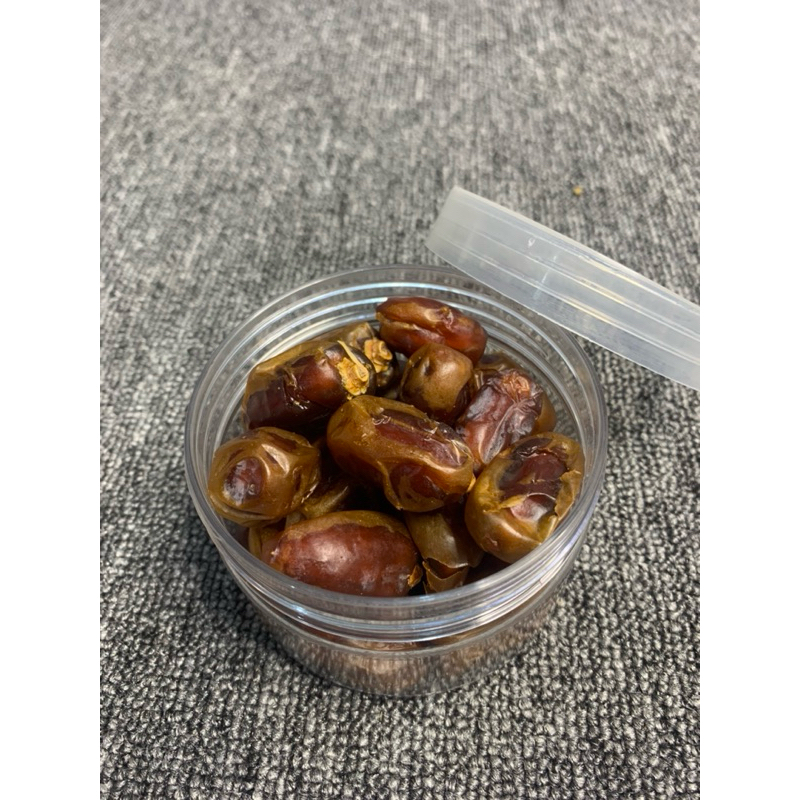 

Kurma Khalas Saad 1/2 Kg
