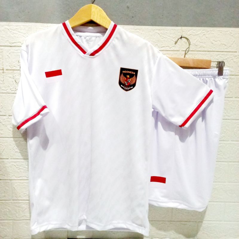 Jersey Timnas Indonesia, Set Baju Olahraga Sepakbola/Futsal/Badminton Dewasa Motif Terbaru.