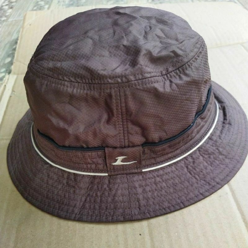 Topi bucket branded Lecaf original lengkap tag putih preloved monza bag