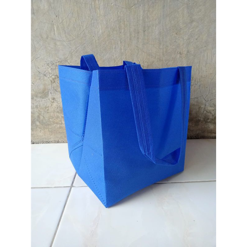 

(12 pcs)Tas spunbond 25x25/Tas hajatan/Tas box nasi/Tas sovenir
