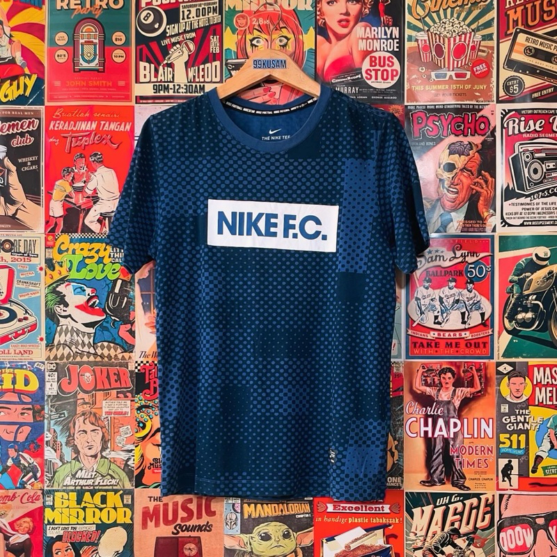 KAOS NIKE TEE