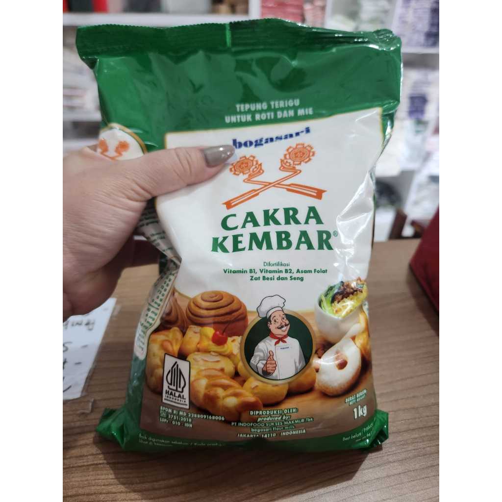 

Tepung Terigu Cakra Kembar bogasari 1kg
