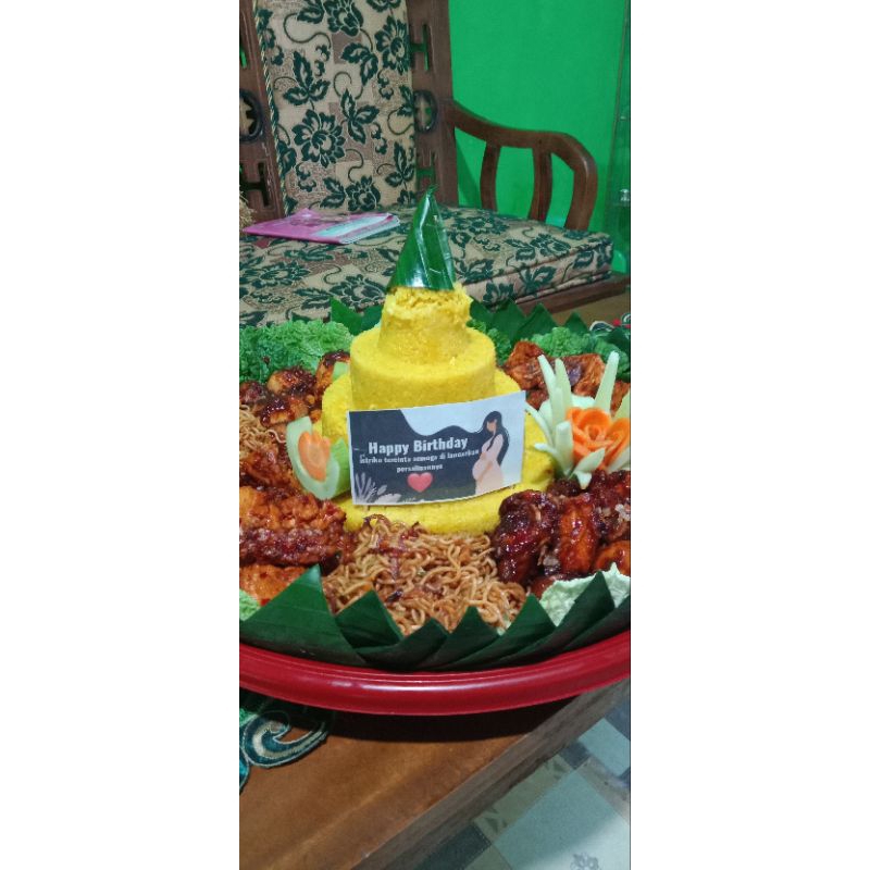 

kue tumpeng