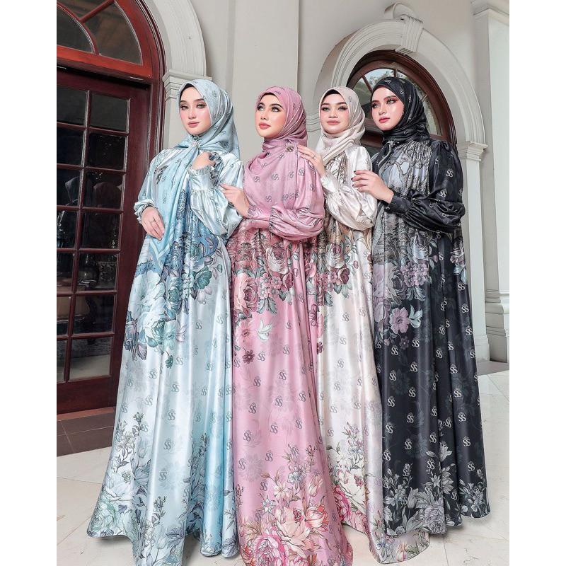 Shella Saukia - Dress Lukisan by Shella Saukia