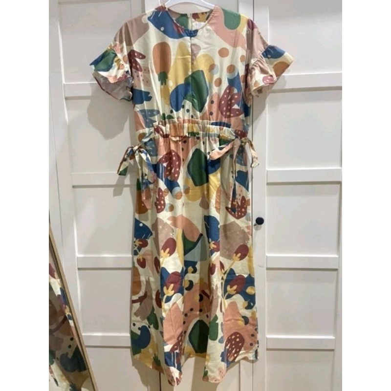 Nadjani Fayne Cream Dress Preloved