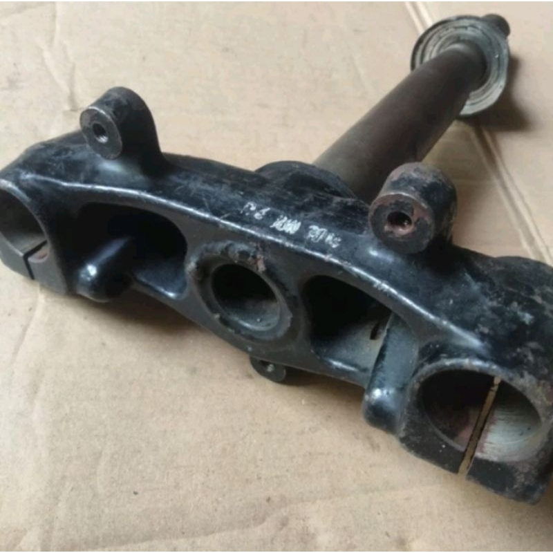 segitiga T shock depan beat Fi f1 injeksi original