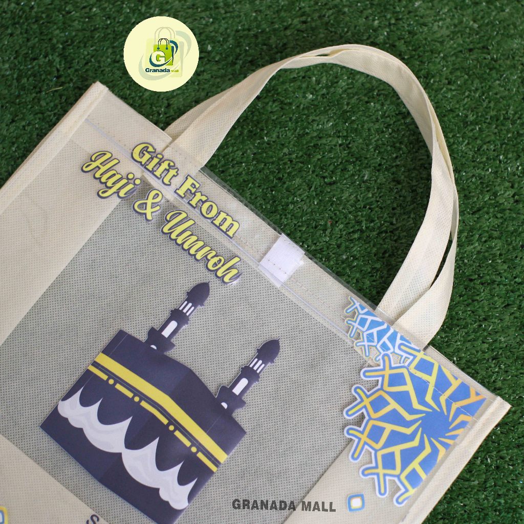 

Tas Souvenir Haji dan Umroh Bahan Mika UV kombinasi // Bisa kirim hari ini // harga terjangkau uk 30x14x25