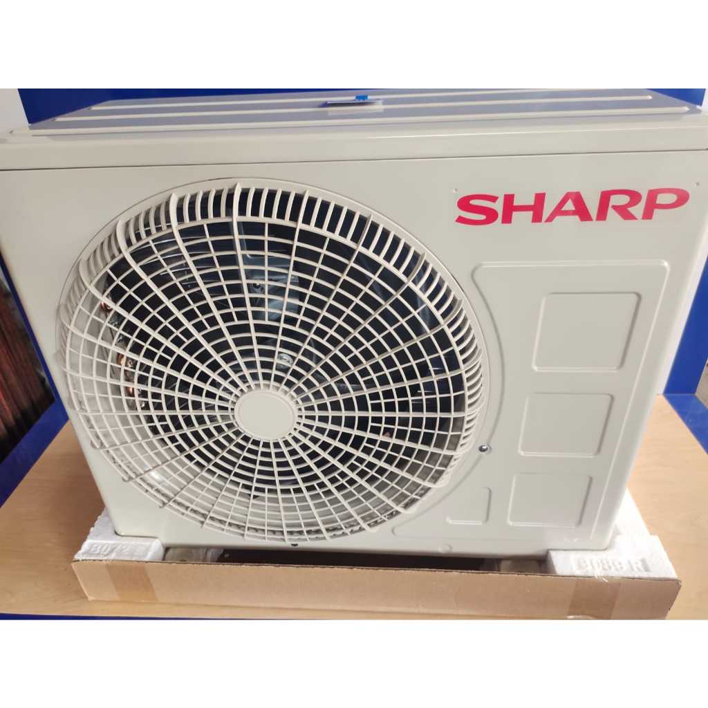 Outdoor AC merk Sharp 1/2 pk baru grees