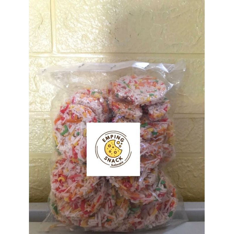 

KERUPUK GRANDONG/RENGGINANG WARNA MENTAH 1KG, BAHAN PILIHAN, KUALITAS SUPER, SIAP GORENG