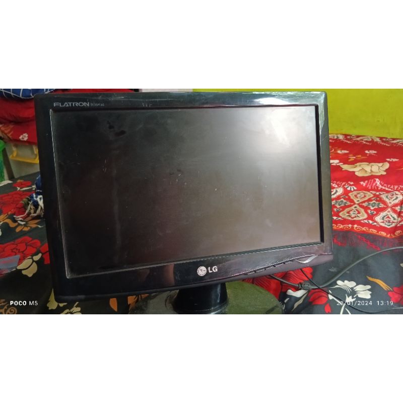 monitor LG 16 inch