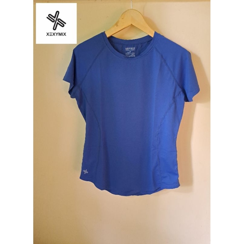 [PRELOVED/THRIFT] XEXYMIX KAOS ATASAN T-SHIRT SPORT OLAHRAGA WANITA BIRU