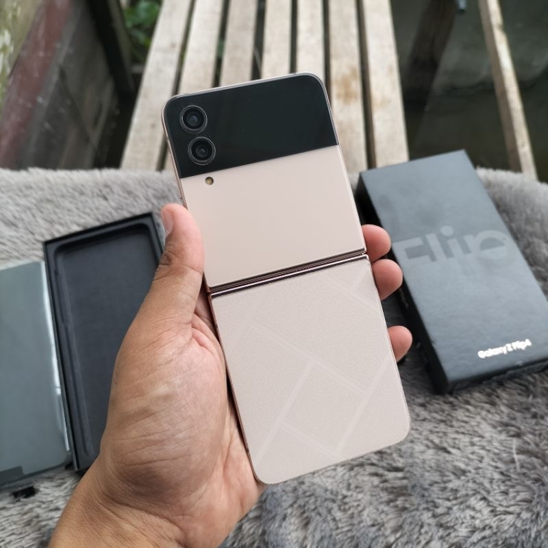 Samsung Z Flip 4 5G 256gb Mulus 98% Fulset