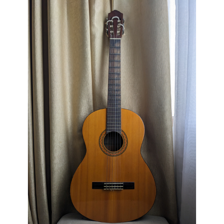 Yamaha C330A Gitar Klasik Bekas