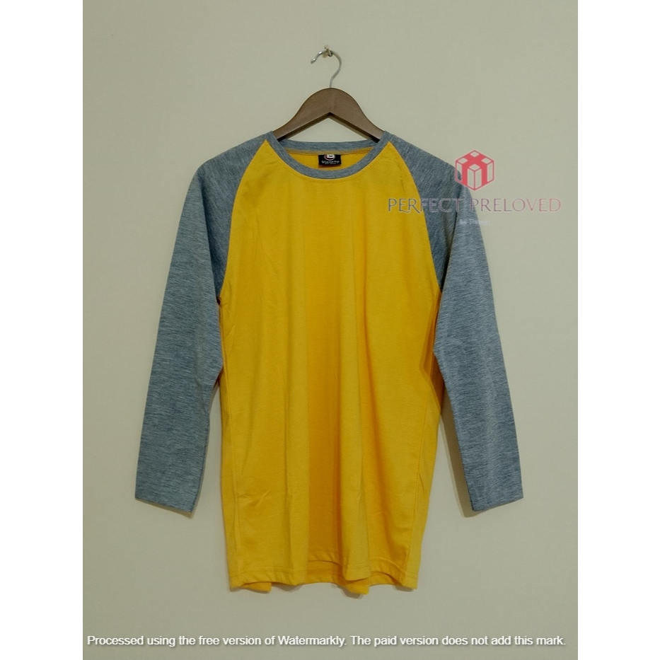 Kaos T-Shirt Raglan Cowok Murah Victory Abu-abu Kuning