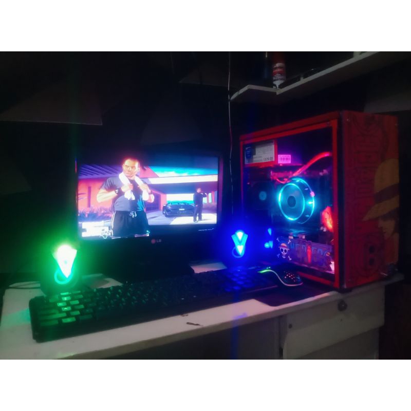 komputer gaming 1 set banyak bonusnya