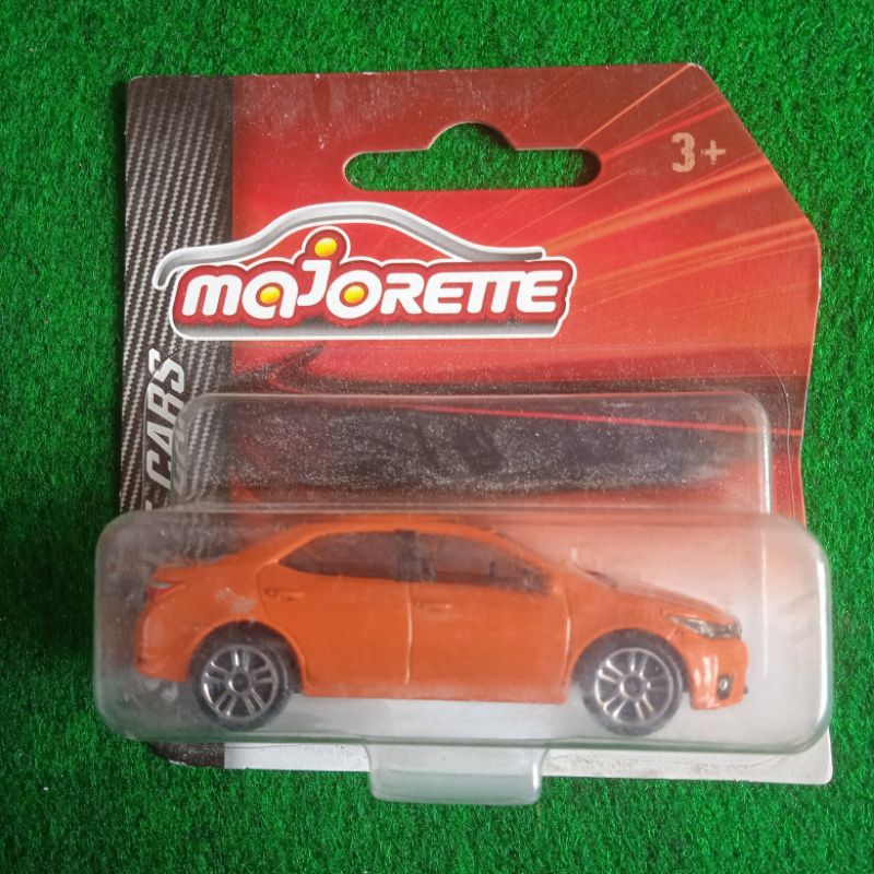 majorette majo Toyota Corolla Altis orange