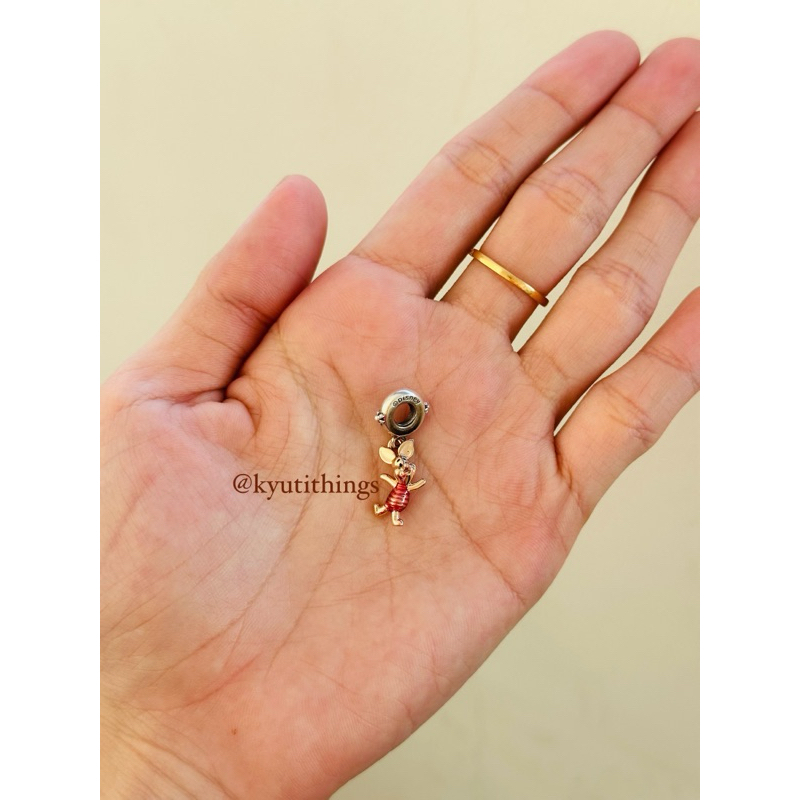 PRELOVED CHARMS PANDORA DISNEY PIGLET (ORIGINAL FROM STORE PANDORA TRANS STUDIO MALL MAKASSAR)/LIONT