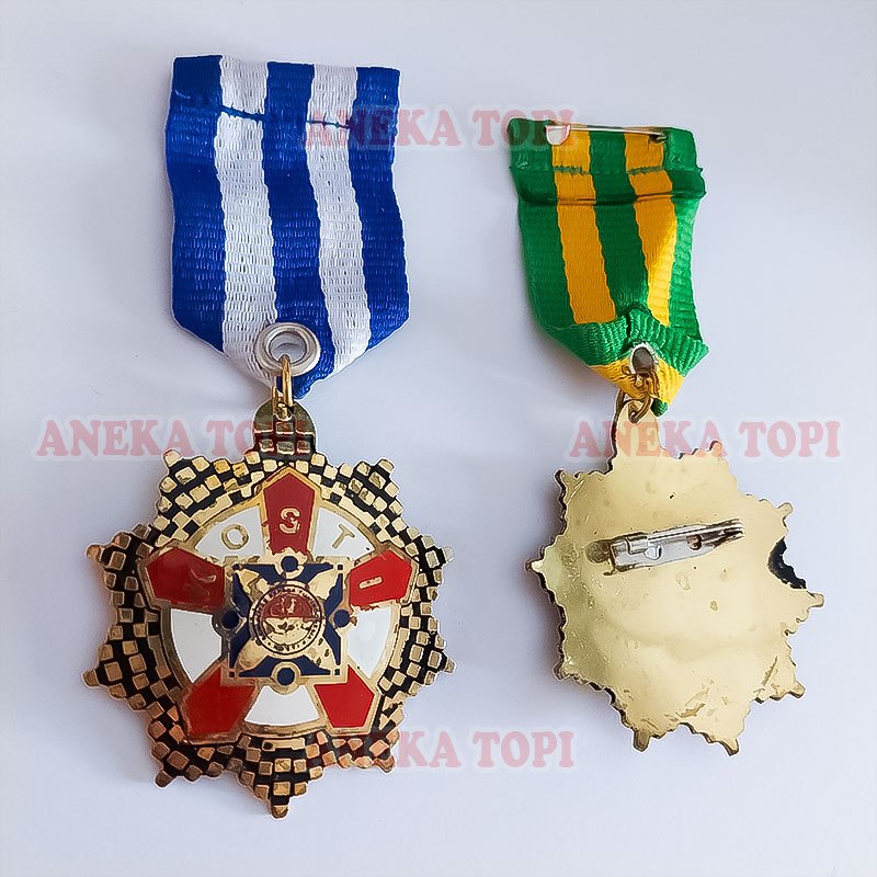 Pin Tanda Jasa Penghargaan Logo KOSTI Bintang Jasa Kosti - Aneka Topi