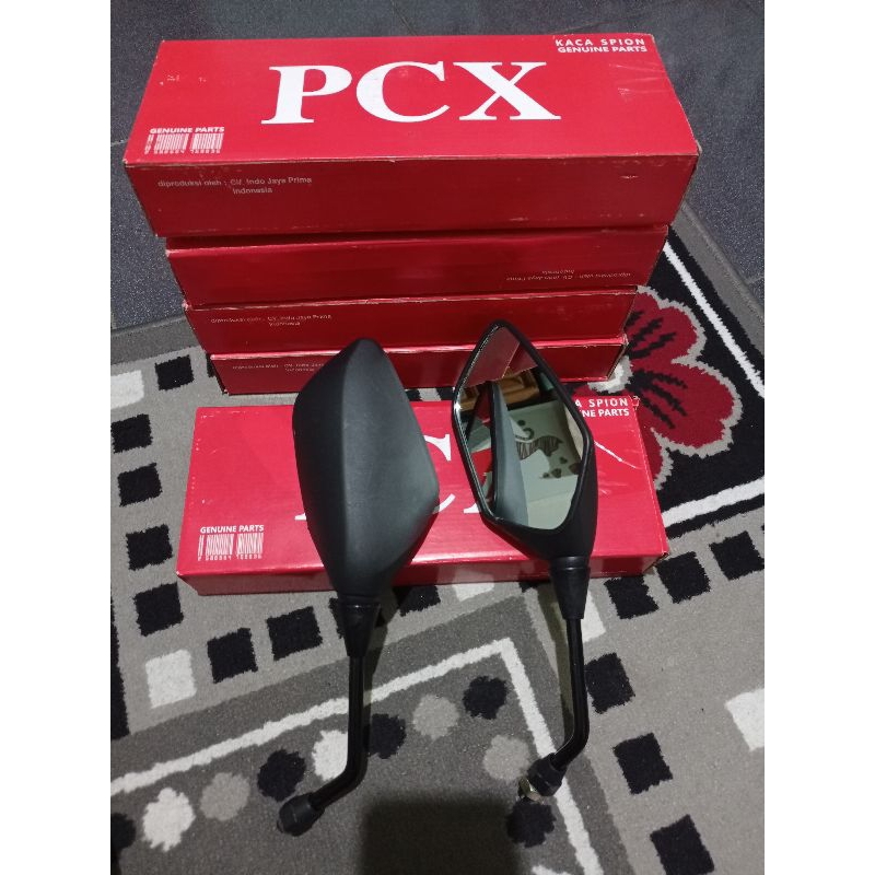 Spion PCX merk lokal