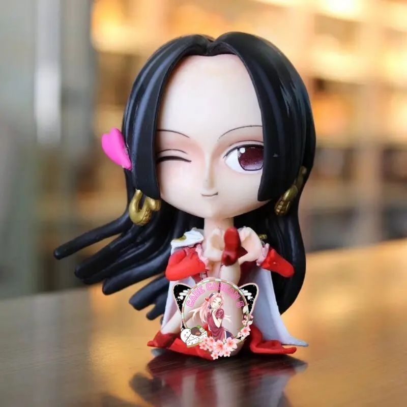 Action Figure Boa Hancock Chibi Duduk One Piece