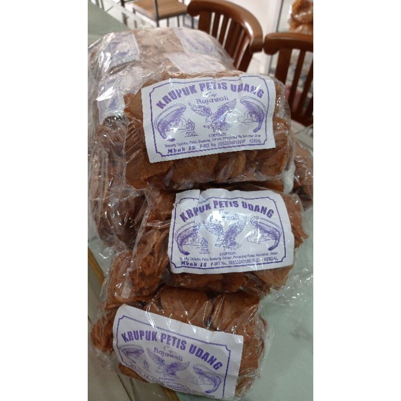 

Krupuk Petis Udang 250gr cap Rajawali